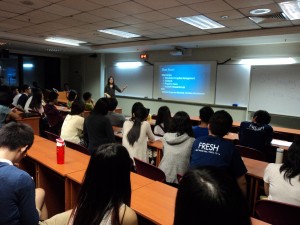 PHOTOS - Senior-Junior Sharing